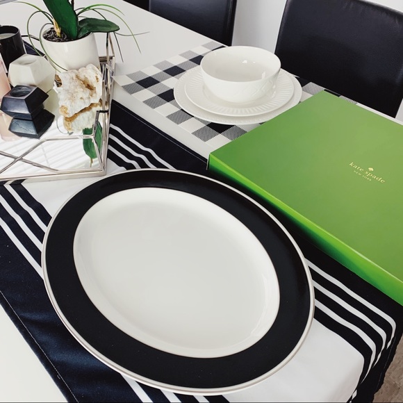 Kate Spade New York Sadie Street Black Platter - Picture 1 of 12